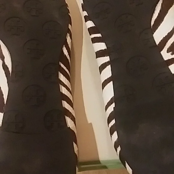 Tory Burch fur flats - Picture 7 of 7